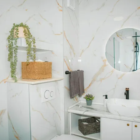 Matko Apartman Ploče