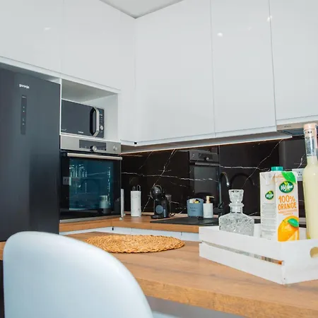 Matko Apartment *